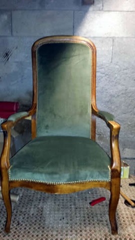 Tapissier Louvres 95380